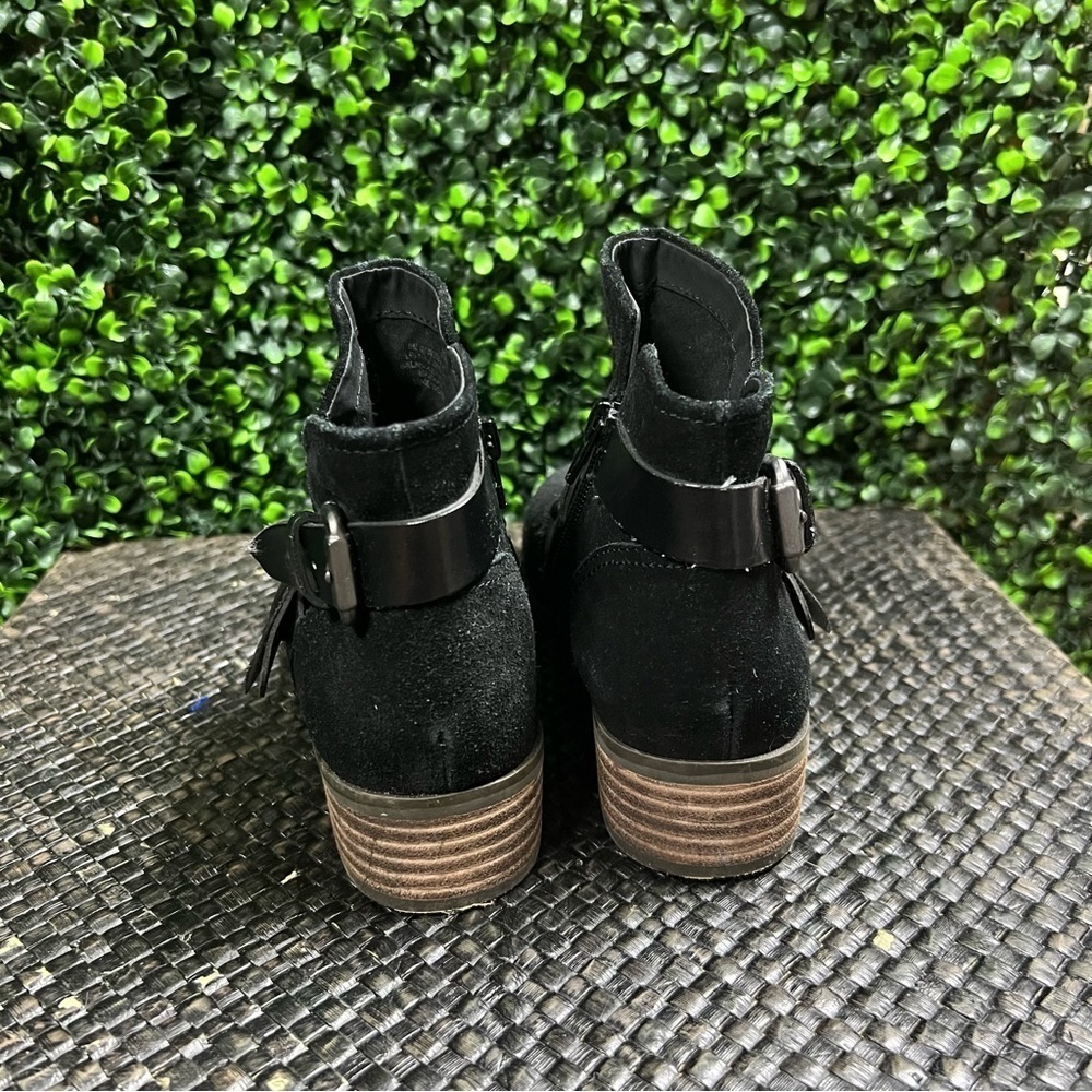 CROWN VINTAGE | Suede Bootie - Picture 2 of 6